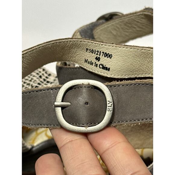 FLY LONDON Leather Wedge Sandals Ivory Beige Strap Snake Skin Women 9.5 / 40 - Picture 6 of 12